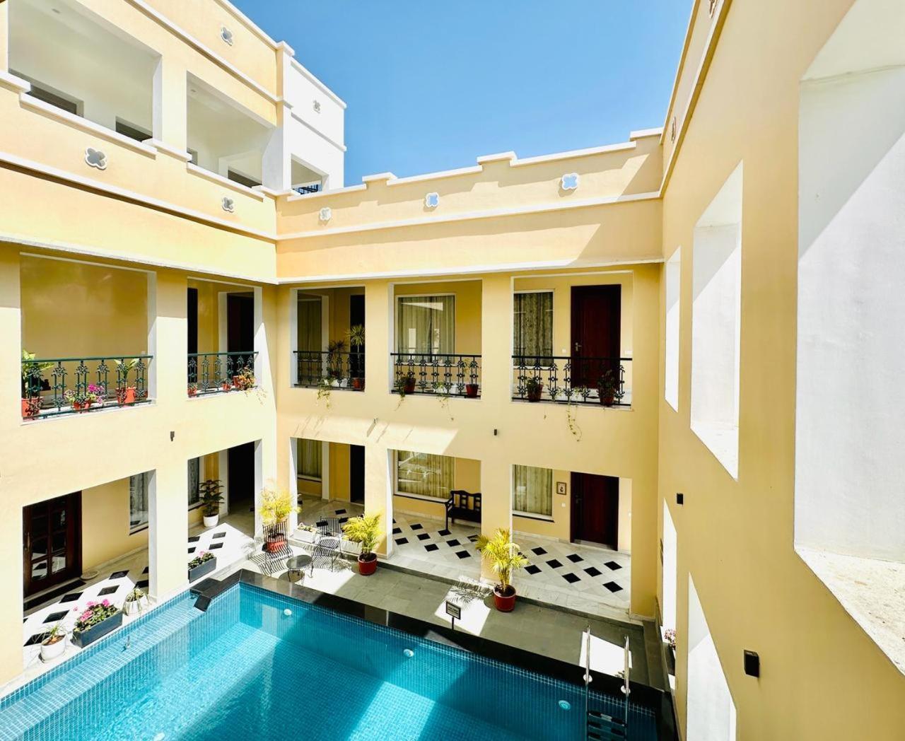 Chez Lavania - A Boutique Homestay Ουνταϊπούρ Εξωτερικό φωτογραφία