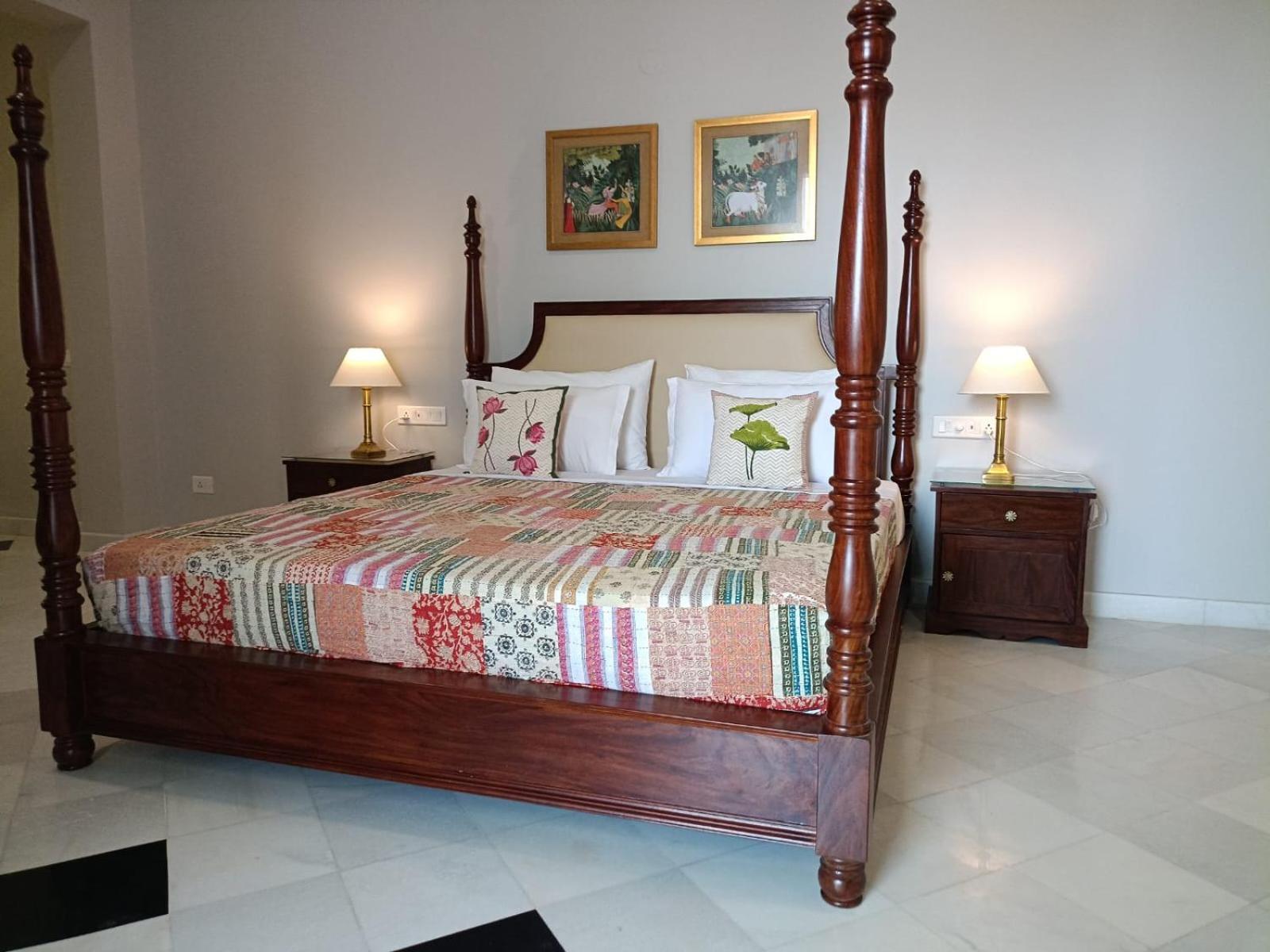Chez Lavania - A Boutique Homestay Ουνταϊπούρ Εξωτερικό φωτογραφία
